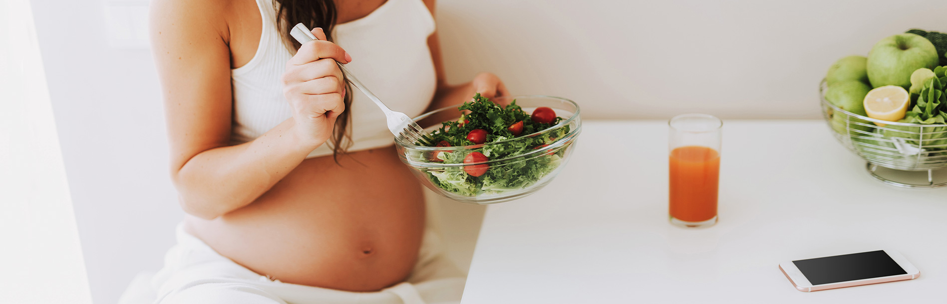 Saúde da grávida: 13 cuidados importantes na ingestão de alimentos e medicamentos